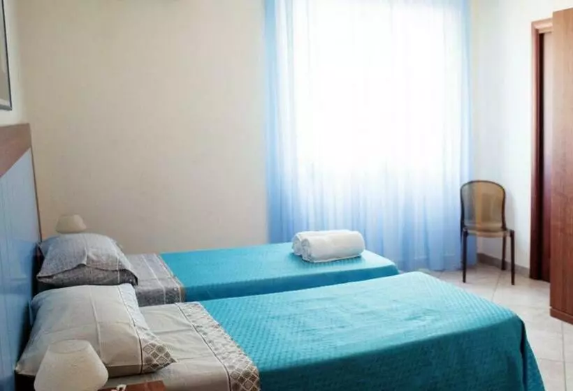 ベッドアンドブレックファースト A Luara