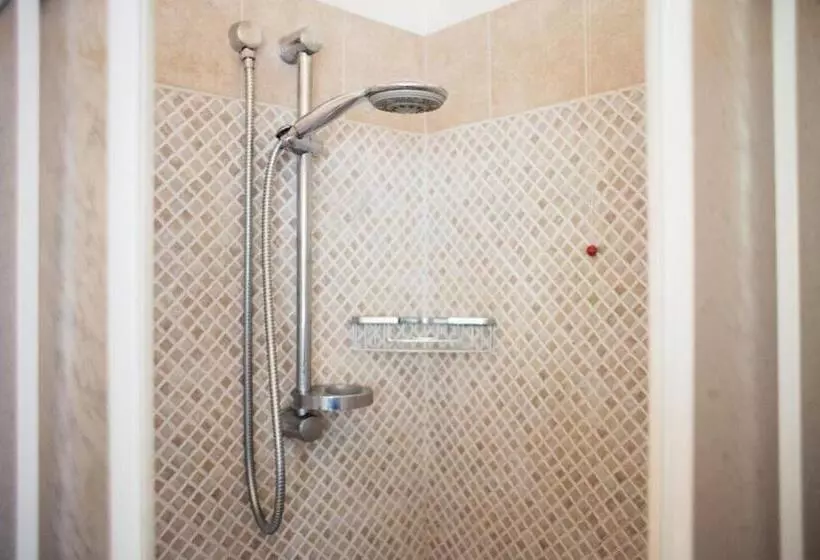 ベッドアンドブレックファースト A Luara