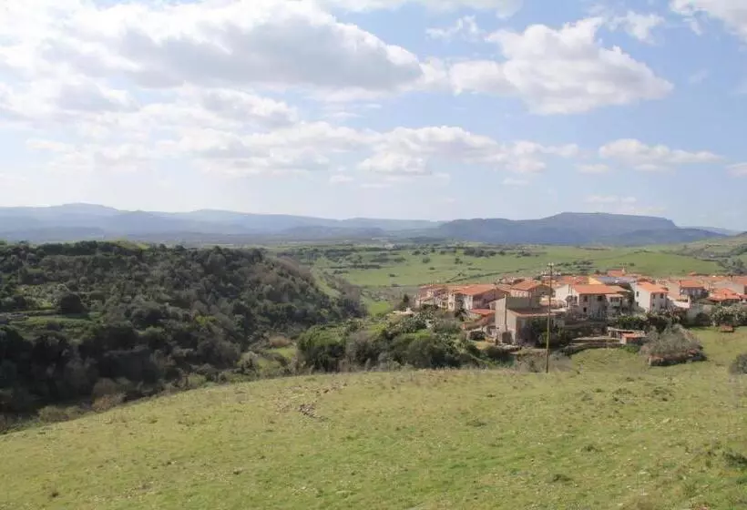 Aamiaismajoitus (B&B) Antas