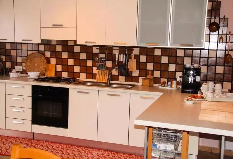 Aamiaismajoitus (B&B) Antas