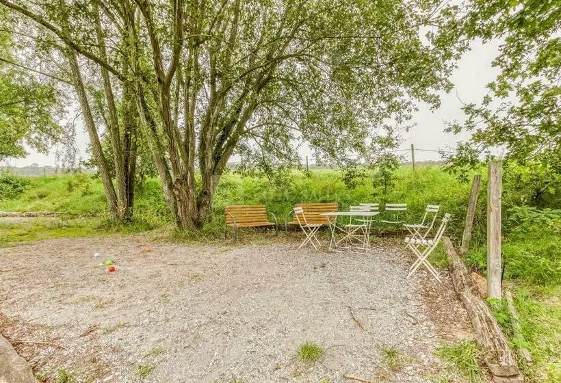 Aamiaismajoitus (B&B) Ferme Historique Jean De La Fontaine Et Ses Chambres D Hôtes Hammam Spa   4 étoiles