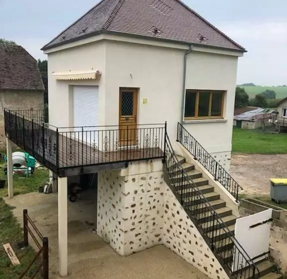 Aamiaismajoitus (B&B) Ferme Historique Jean De La Fontaine Et Ses Chambres D Hôtes Hammam Spa   4 étoiles