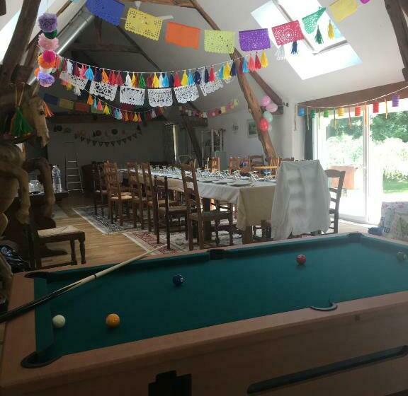 צימר Ferme Historique Jean De La Fontaine Et Ses Chambres D Hôtes Hammam Spa   4 étoiles