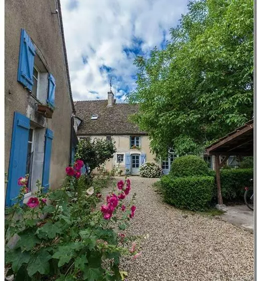 Aamiaismajoitus (B&B) La Cuverie Du Château