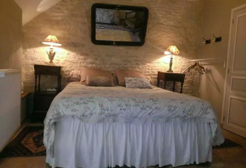 Aamiaismajoitus (B&B) La Cuverie Du Château