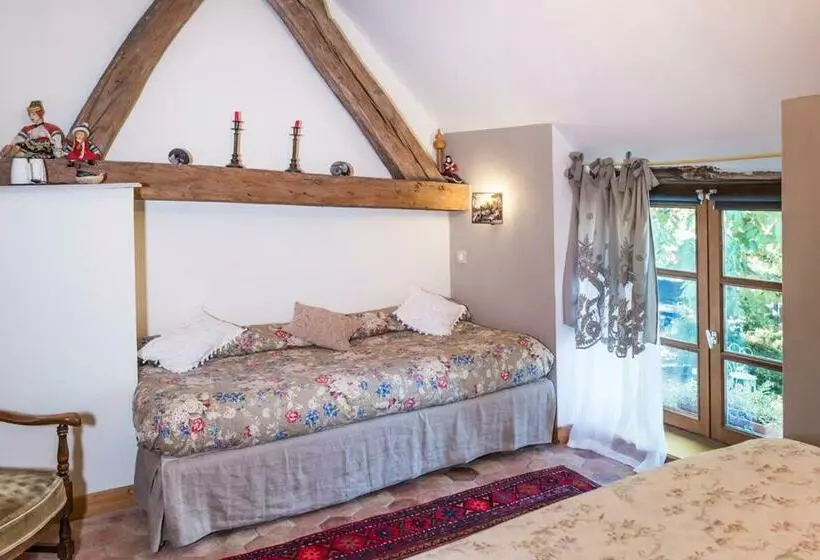 Aamiaismajoitus (B&B) La Cuverie Du Château