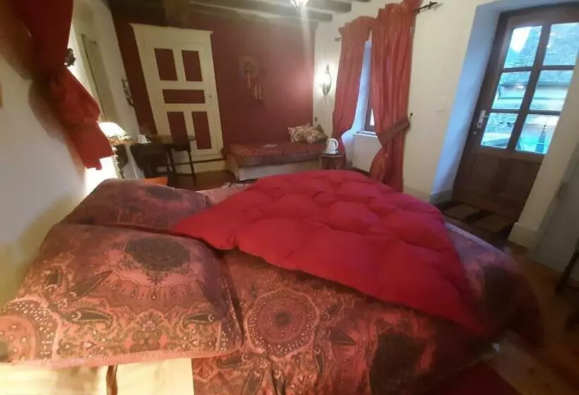 Aamiaismajoitus (B&B) La Cuverie Du Château