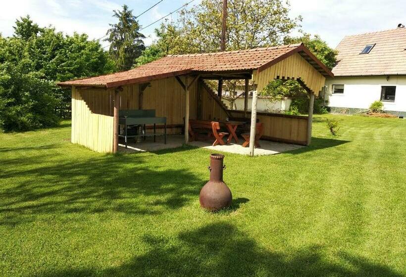 צימר Panzió Kemping Bekölce