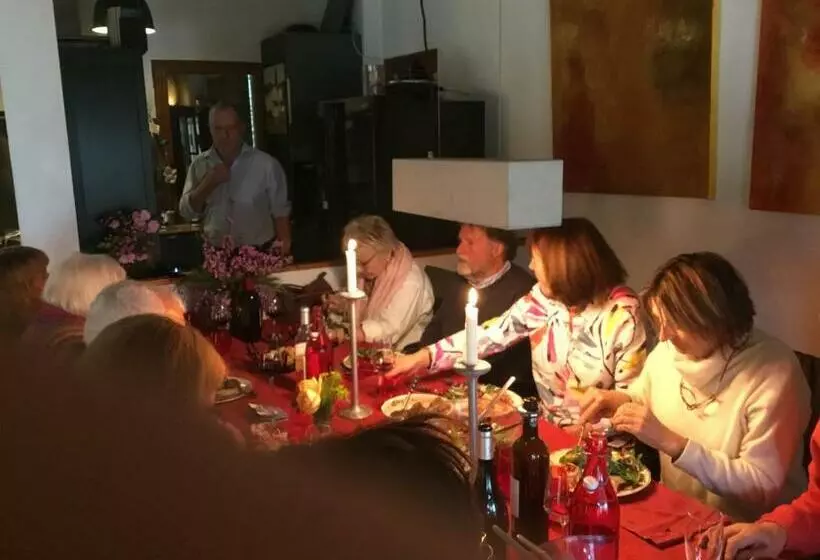 Aamiaismajoitus (B&B) Schwanenvilla