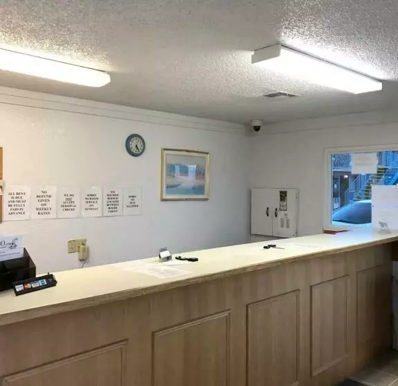 Country Inn Motel