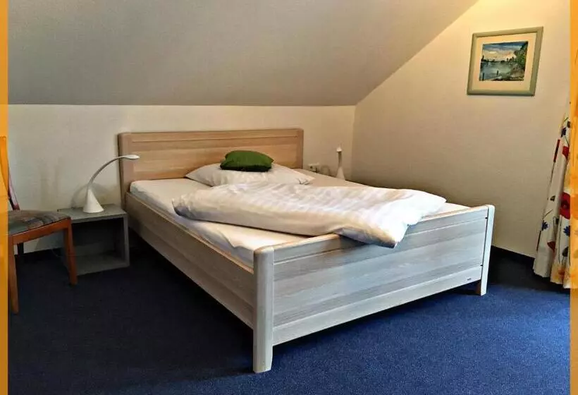 Hotelli Das Gästehaus Eimeldingen