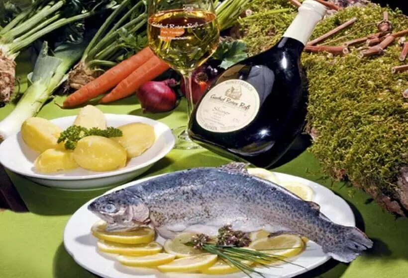 Hotelli Gasthof Rotes Roß