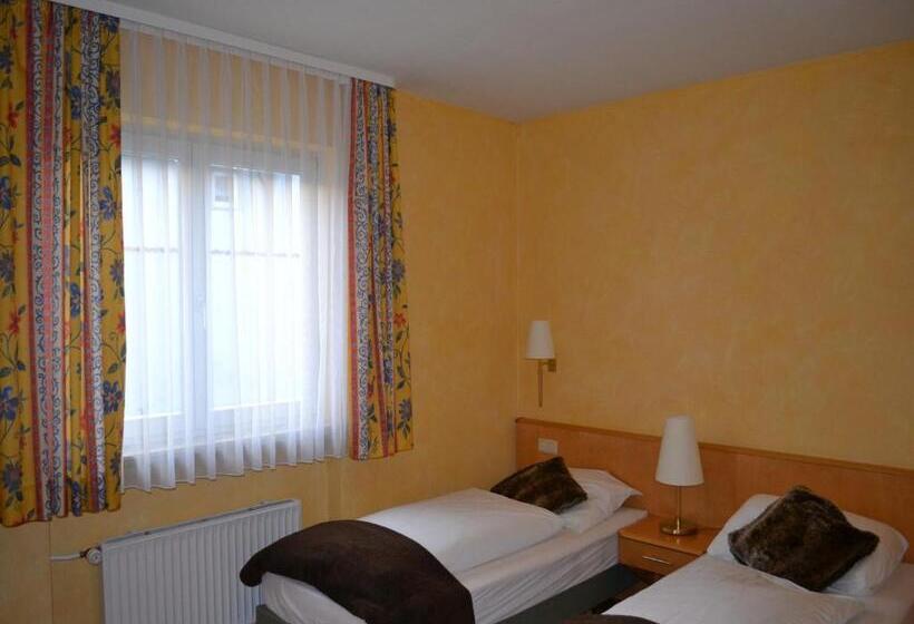 Otel Gasthof Rotes Roß