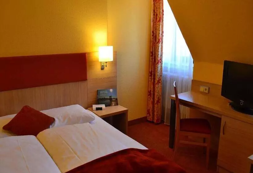 Hotelli Gasthof Rotes Roß