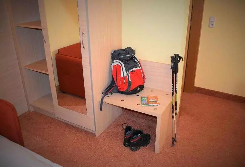 Hotelli Gasthof Rotes Roß