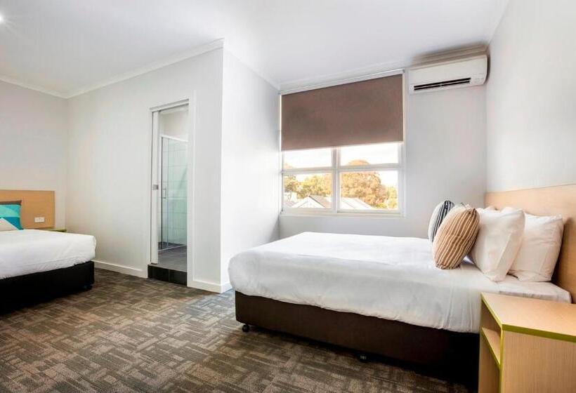 فندق Nightcap At Caringbah