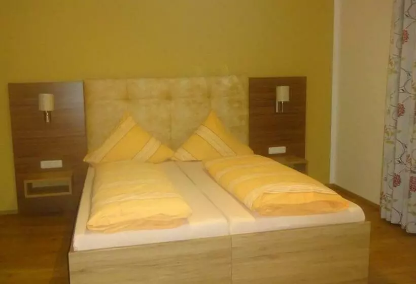 Hotelli Zum Alten Wirt