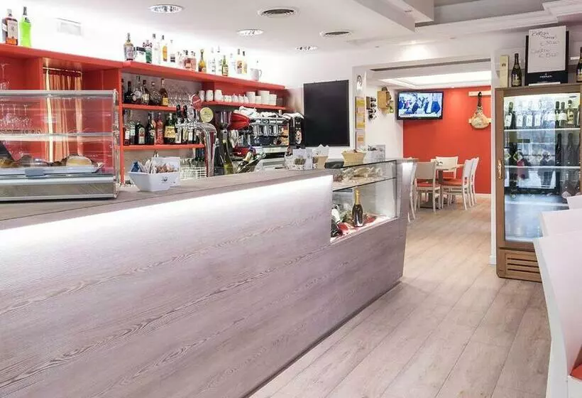 ペンション Affittacamere Prosciutti Picaron