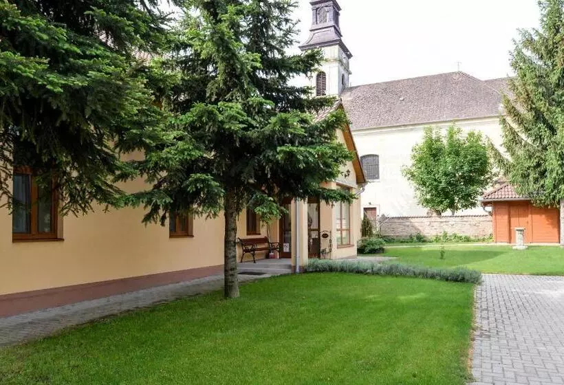 ペンション Althaus Vendégház