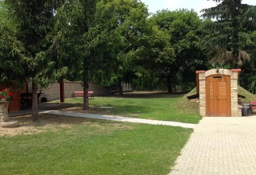 ペンション Althaus Vendégház