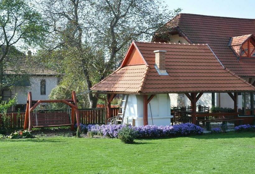 Pensjonat Berek Fogadó