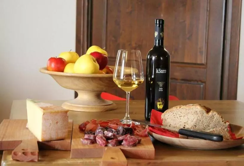 Majatalo La Pietra Felice