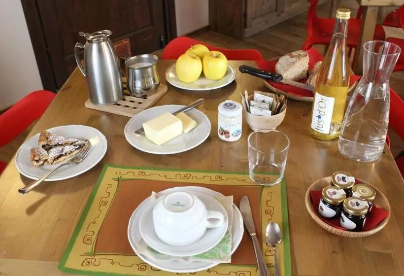 Majatalo La Pietra Felice