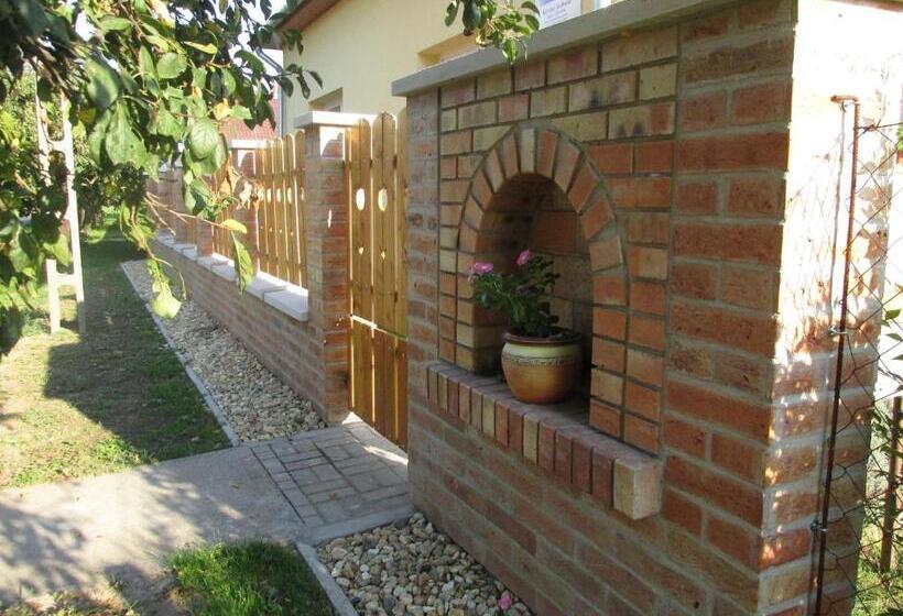 펜션 Levendula Vendégház