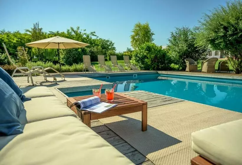 Majatalo Páskom Cottage