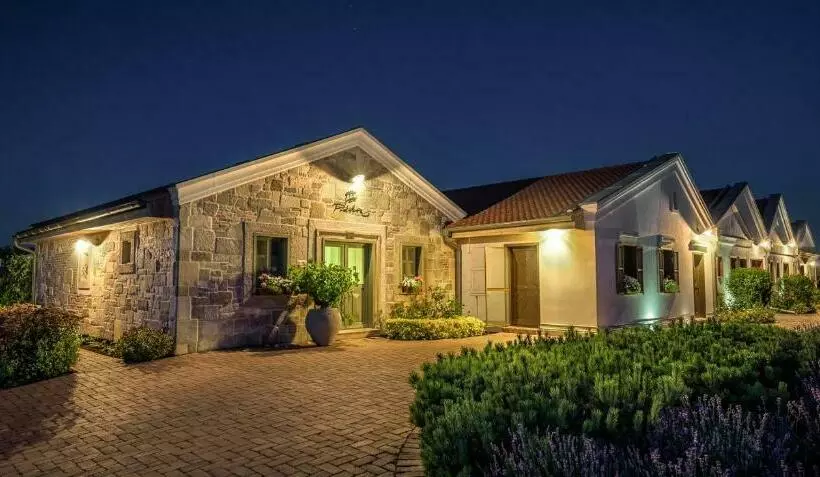 Majatalo Páskom Cottage