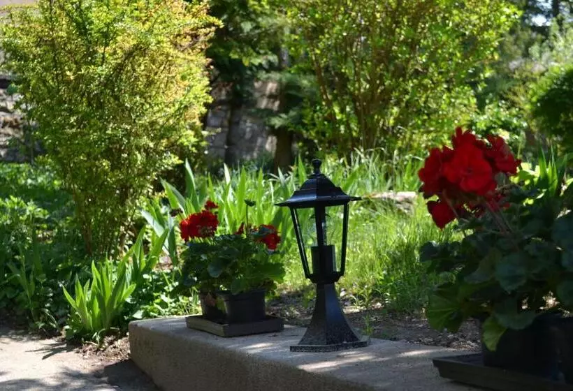 Majatalo Vár Lak Vendégház