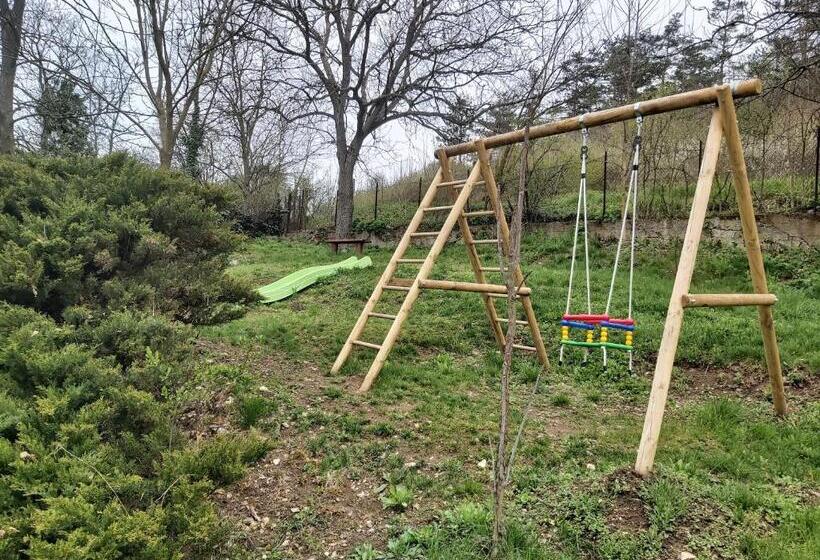 Пансион Vár Lak Vendégház