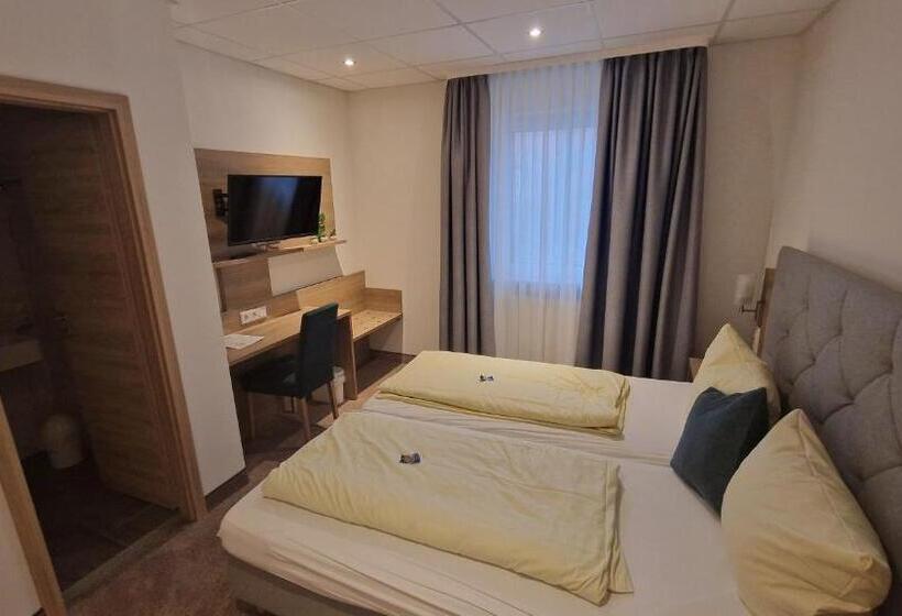 Schwarzer Adler   Hotel Garni