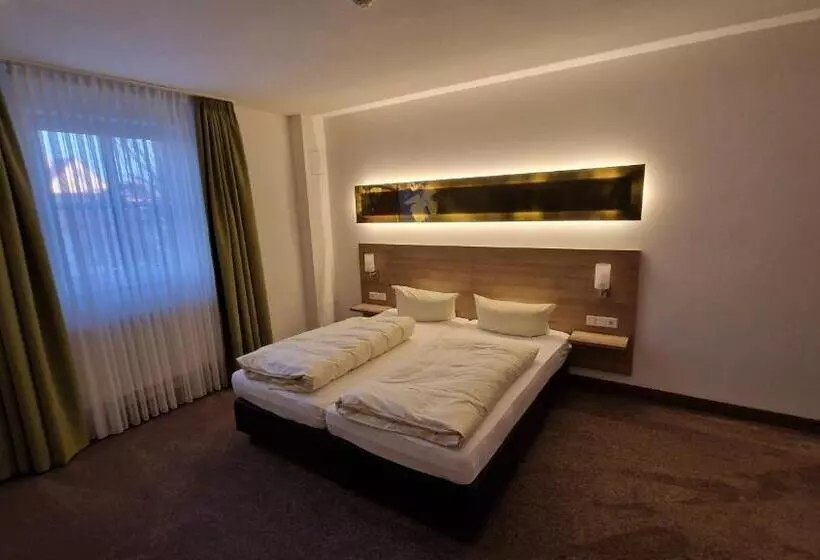 Schwarzer Adler   Hotel Garni