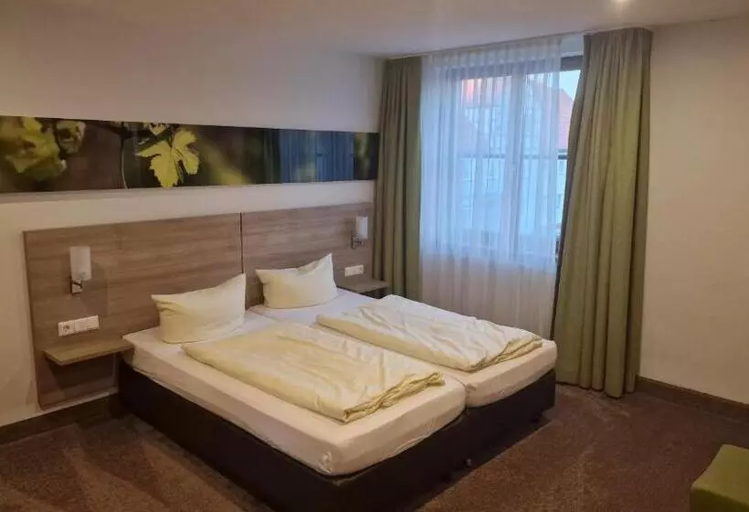 Schwarzer Adler   Hotel Garni