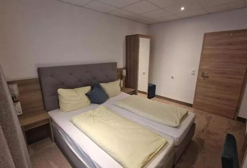 Schwarzer Adler   Hotel Garni