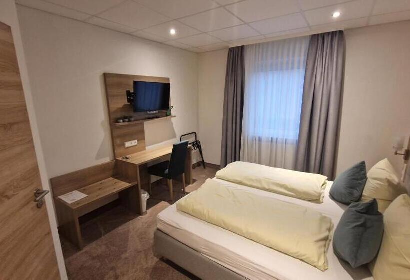 Schwarzer Adler   Hotel Garni