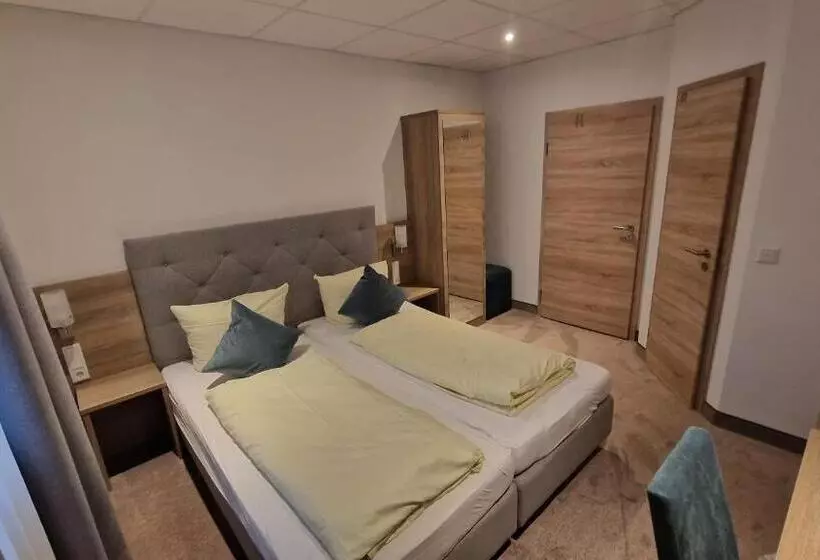 Schwarzer Adler   Hotel Garni