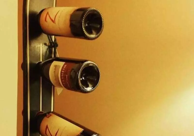 Spillover Motel And Inn