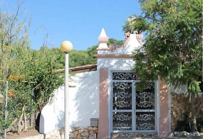 פונדק Canavial Garden   Adults Only