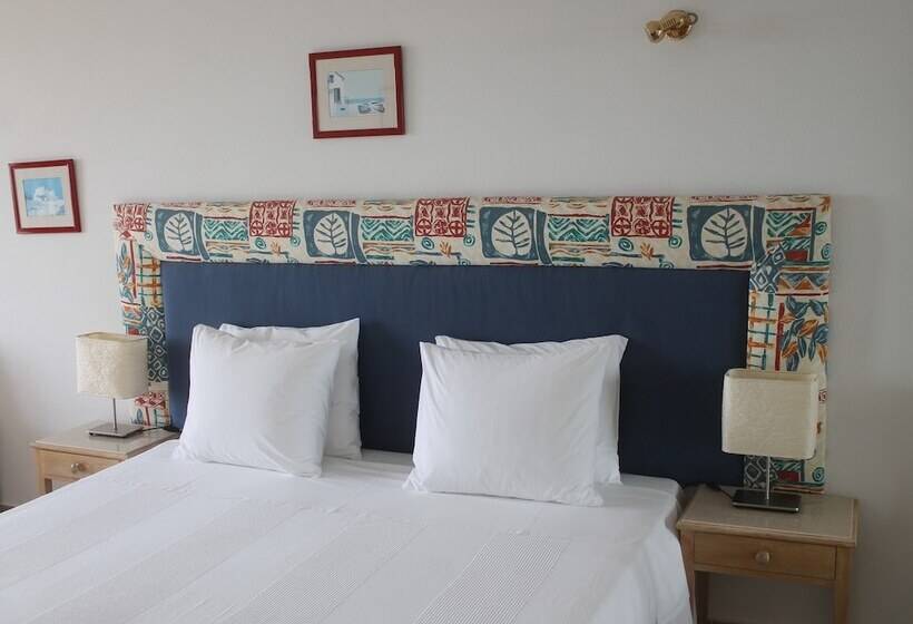 פונדק Canavial Garden   Adults Only