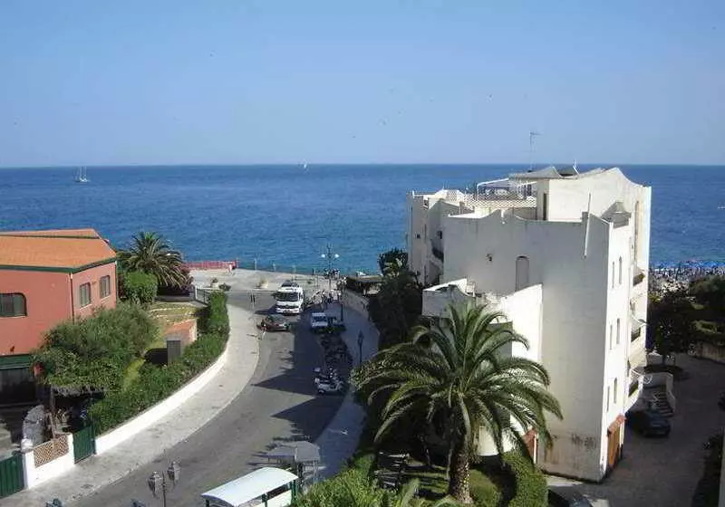 Hotel & Apartments Villa Linda