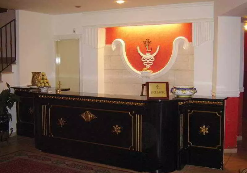 Hotel & Apartments Villa Linda