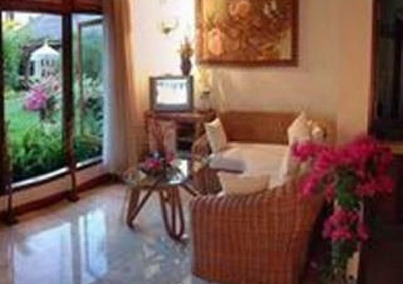 Отель Bali Royal