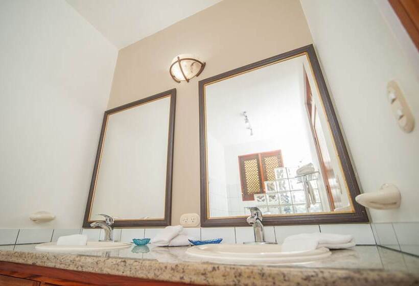 هتل Club Del Sol By Dream Makers