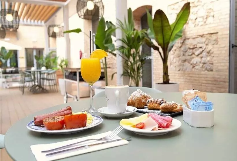 فندق Dwo Valencia