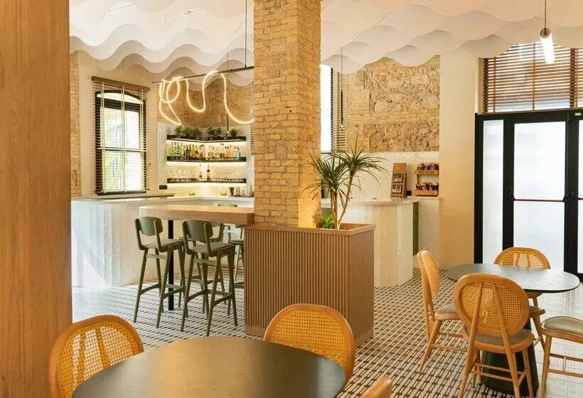 فندق Dwo Valencia