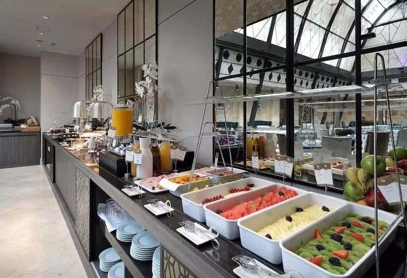 ホテル Eurostars Casa De La Lirica