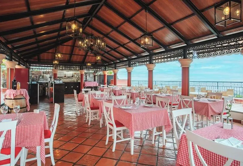 هتل Las Águilas, Affiliated by Meliá
