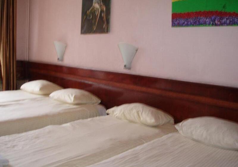 בית מלון כפרי Manofa